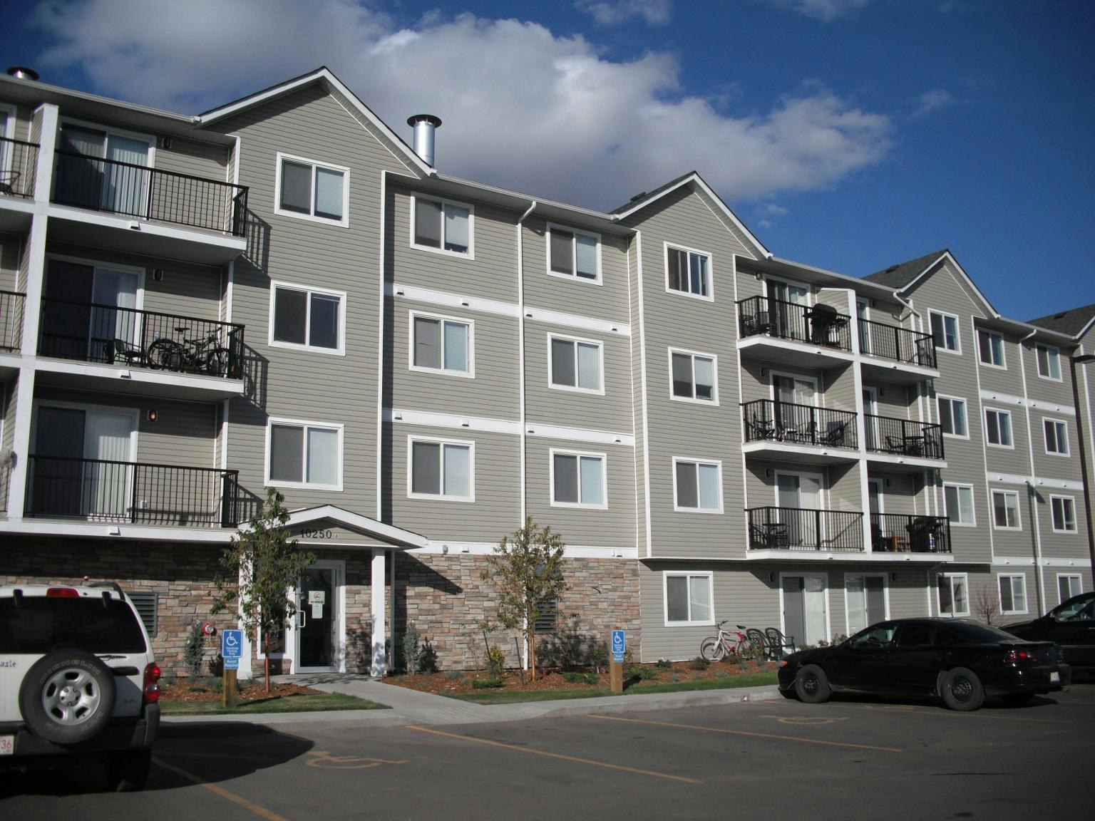 10250 121 Avenue, Grande Prairie, AB, T8V 0P5 - 10