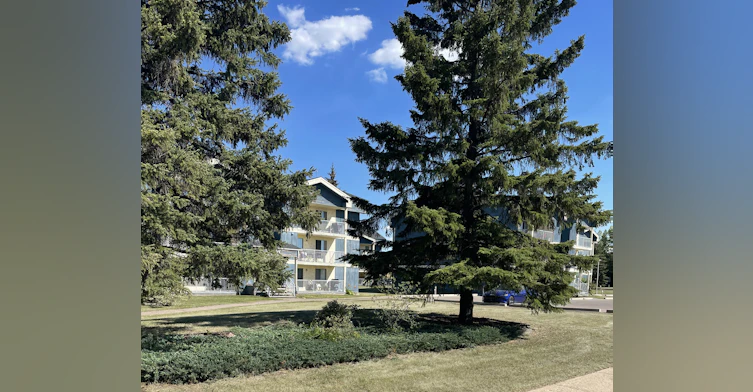 3801 52nd Avenue, Lloydminster City West, AB, T9V 1W2 - 2
