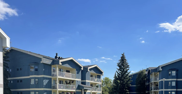 3801 52nd Avenue, Lloydminster City West, AB, T9V 1W2 - 4