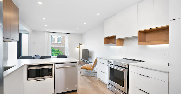 5-5555 Saint Urbain, Montréal, QC, H2T 2X2 - 2