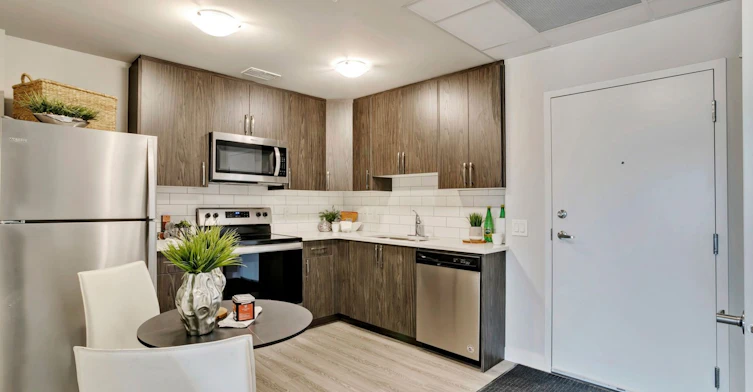 619, 606-7711 Macleod Trail SW, Calgary, AB, T2H 0K7 - 2