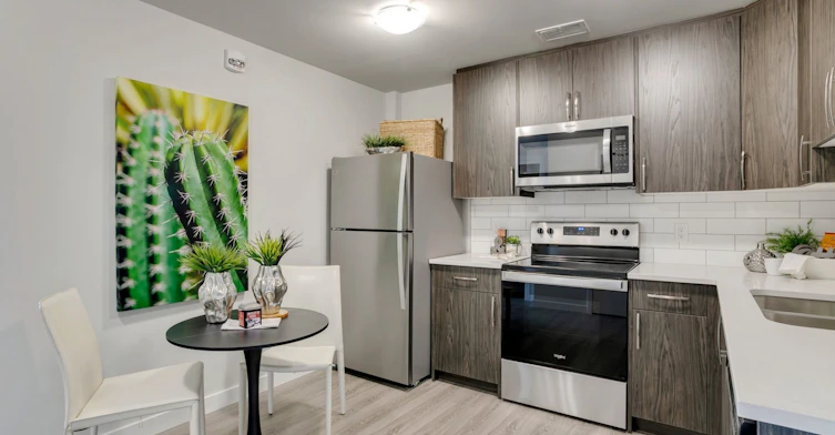 619, 606-7711 Macleod Trail SW, Calgary, AB, T2H 0K7