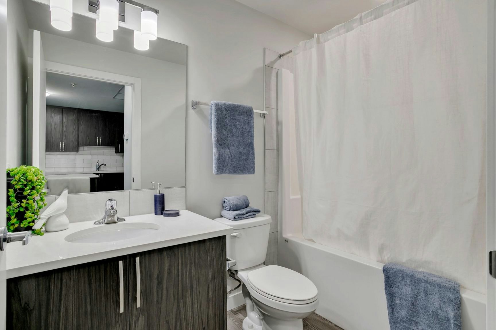 302-7711 Macleod Trail SW, Calgary, AB, T2H 0K7 - 7