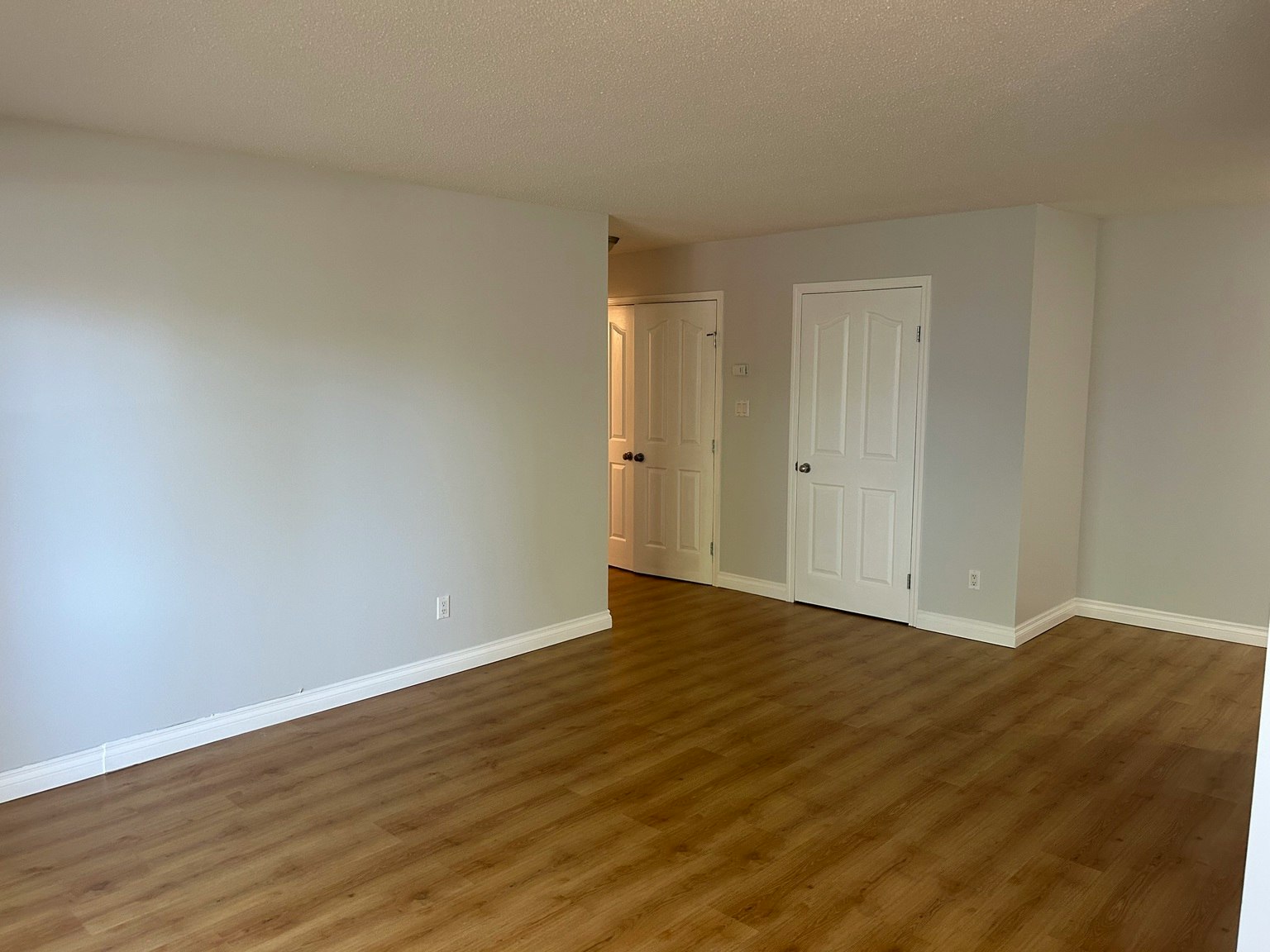11245 109 Avenue Nw, Edmonton, AB, T5H 4B1 - 11