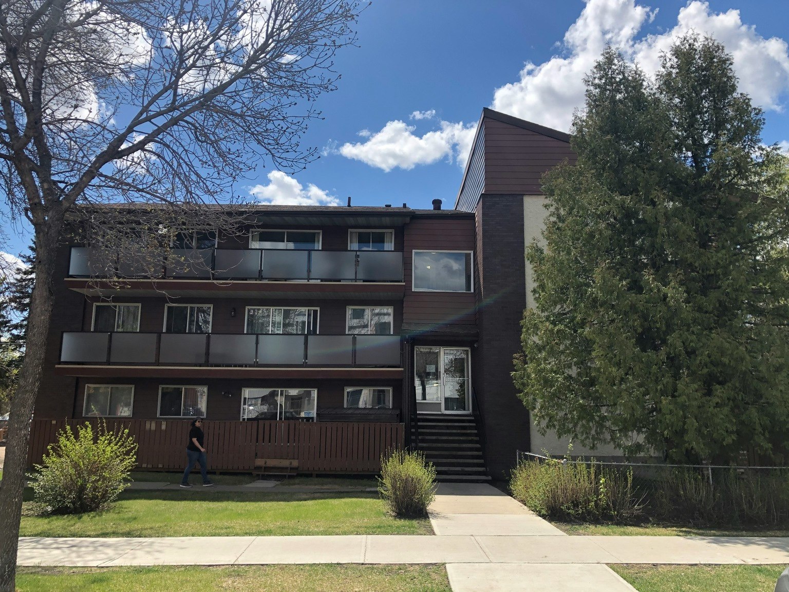 11245 109 Avenue Nw, Edmonton, AB, T5H 4B1