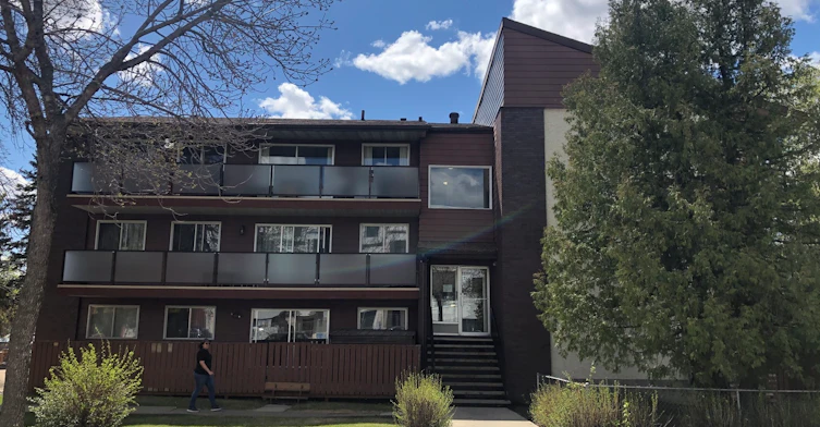 11245 109 Avenue Nw, Edmonton, AB, T5H 4B1
