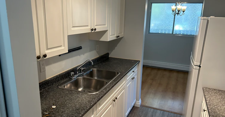 11245 109 Avenue Nw, Edmonton, AB, T5H 4B1 - 2