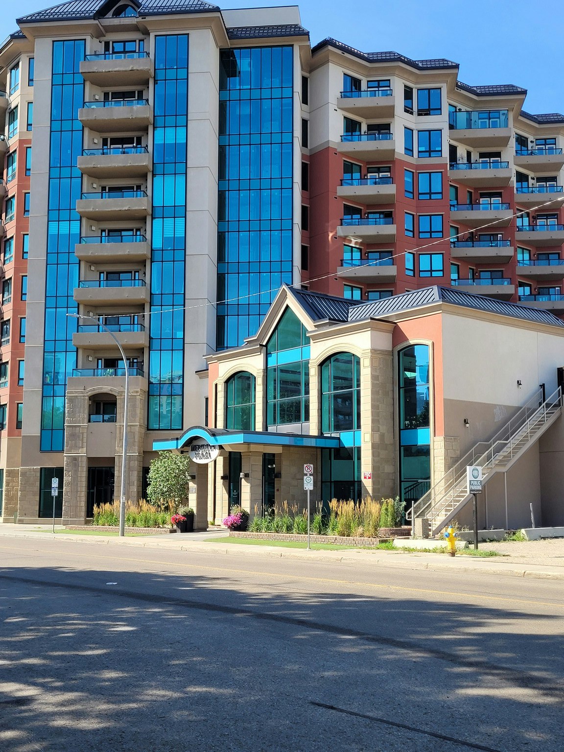 606-10142 111, Edmonton, AB, T5K 1K6