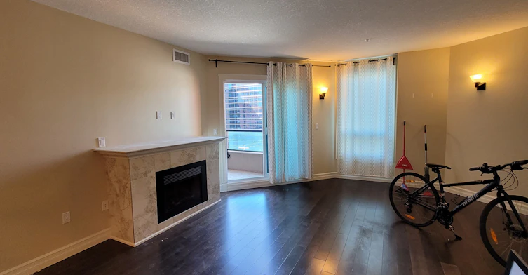 606-10142 111, Edmonton, AB, T5K 1K6 - 3