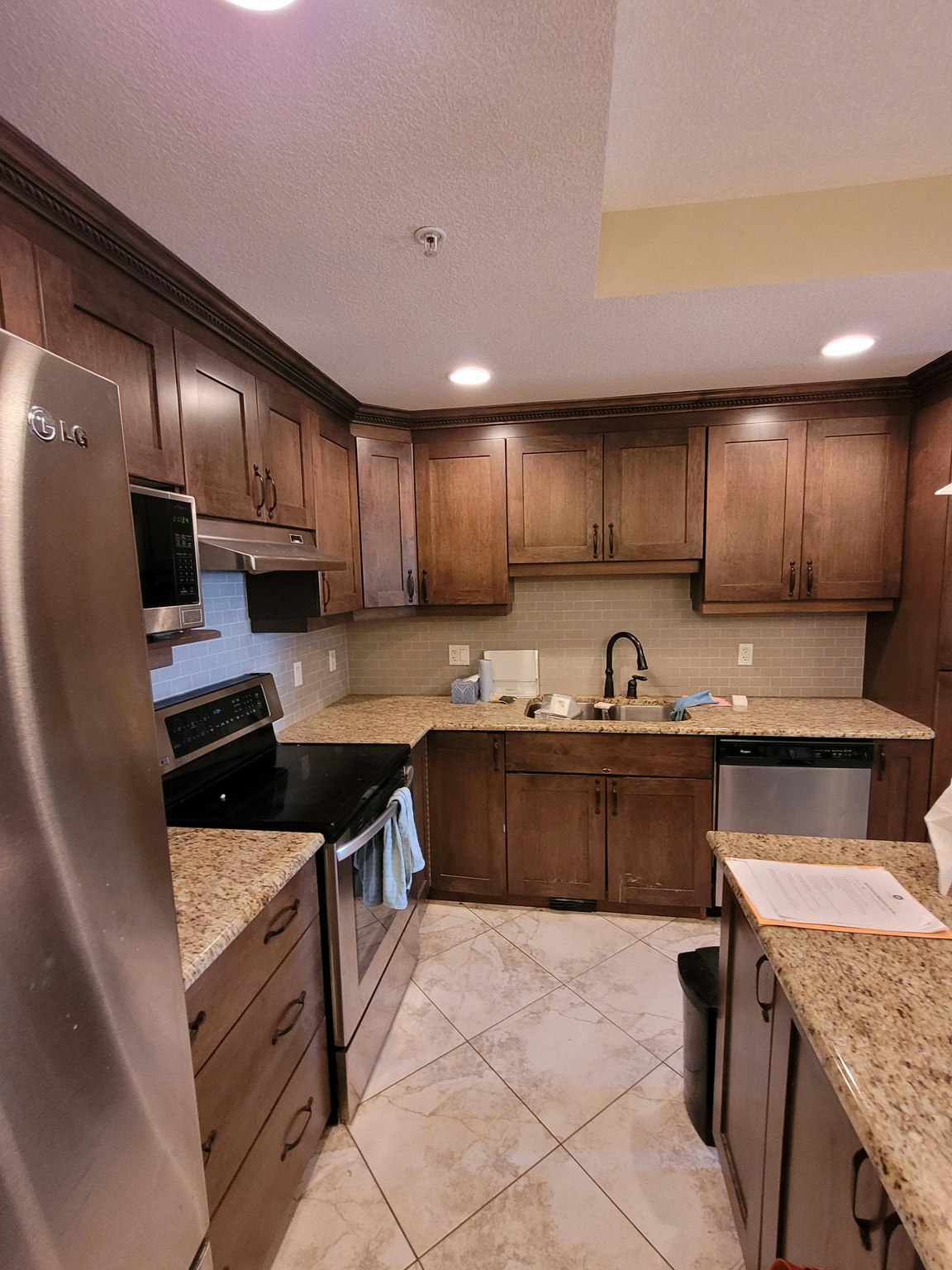 606-10142 111, Edmonton, AB, T5K 1K6 - 4