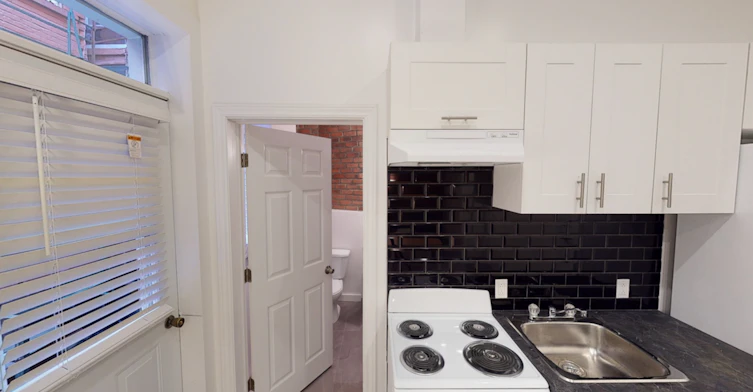 1 - 202-1230 Du Fort Rue, Montréal, QC, H3H 2B3 - 18