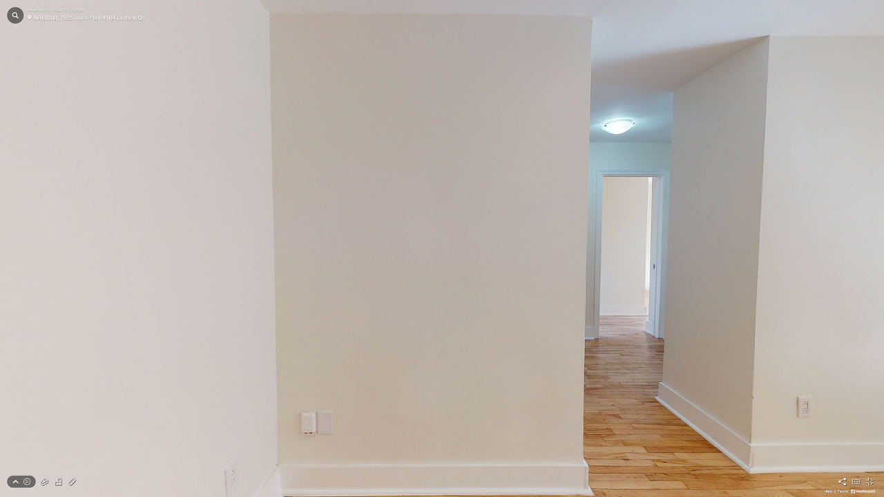 1 - 104-2925 Louis Paré Rue, Montréal, QC, H8S 1K9 - 3