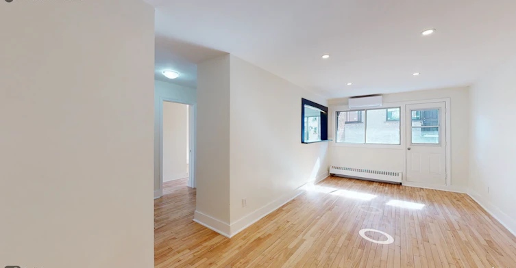 1 - 104-2925 Louis Paré Rue, Montréal, QC, H8S 1K9 - 4