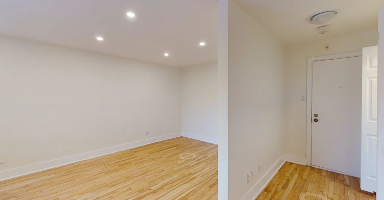 1 - 406-2925 Louis Paré Rue, Montréal, QC, H8S 1K9 - 4