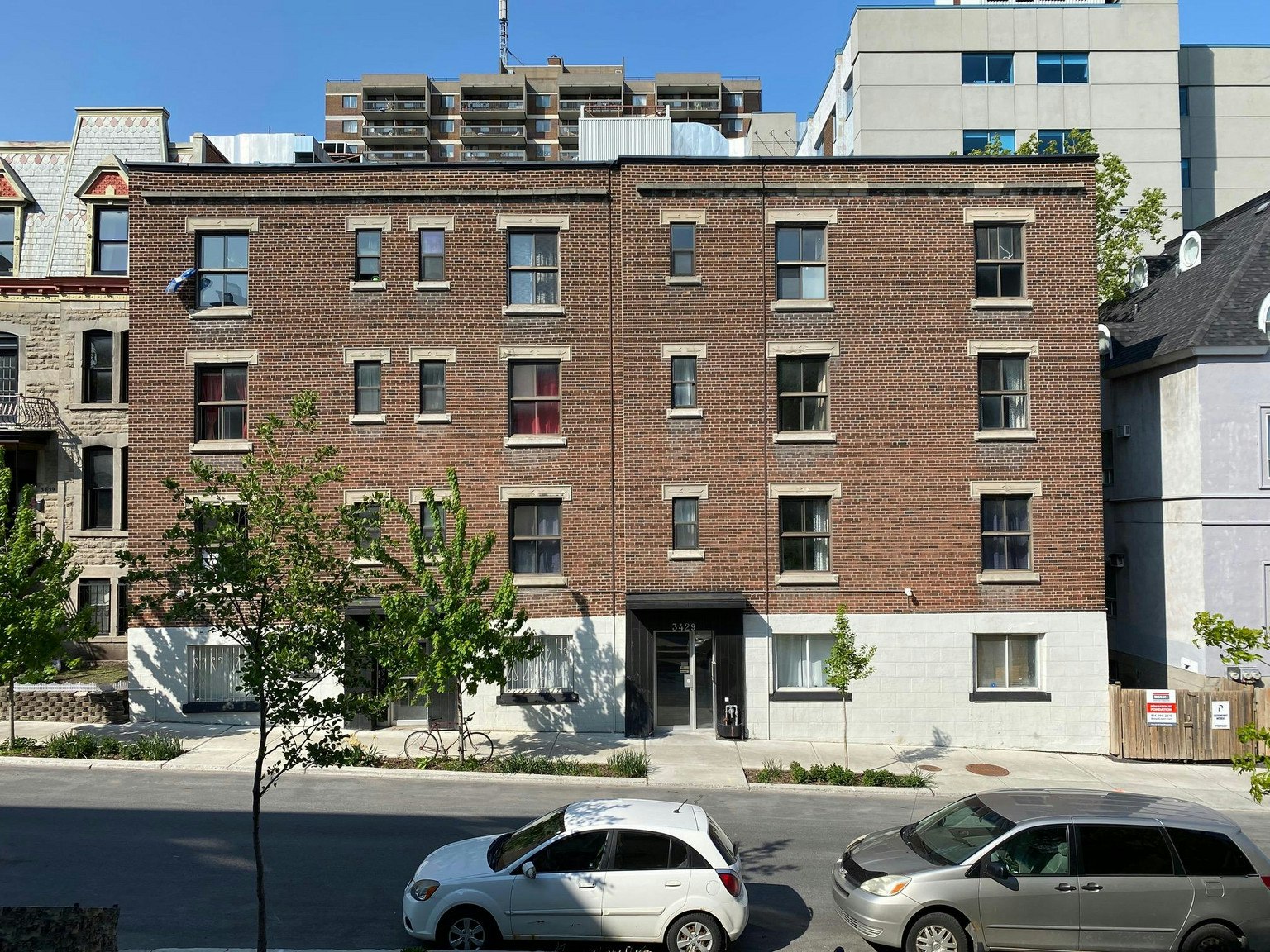 1 - 01A-3431 St Andre Rue, Montréal, QC, H2L 3V4 - 3