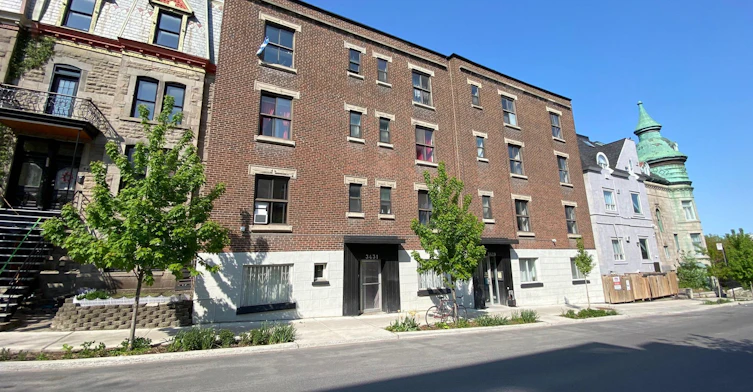 1 - 01A-3431 St Andre Rue, Montréal, QC, H2L 3V4 - 3