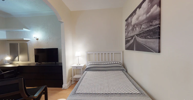 1 - 33-3431 St Andre Rue, Montréal, QC, H2L 3V4 - 13