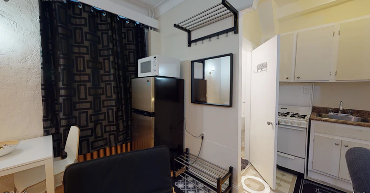 1 - 33-3431 St Andre Rue, Montréal, QC, H2L 3V4 - 18
