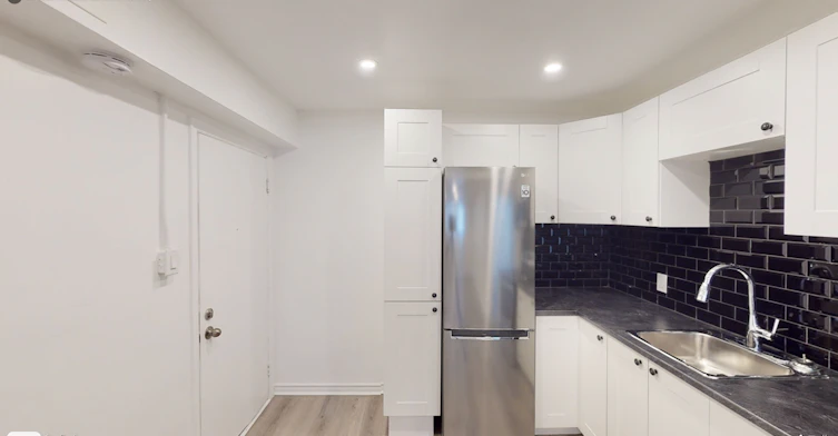 1 - 02-4720 St Kevin Avenue, Montréal, QC, H3W 1N9 - 11