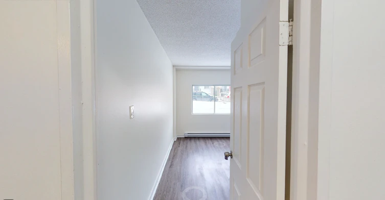 1 - 103-6325 Maurice Duplessis Boulevard, Montréal, QC, H1G 5X9 - 18