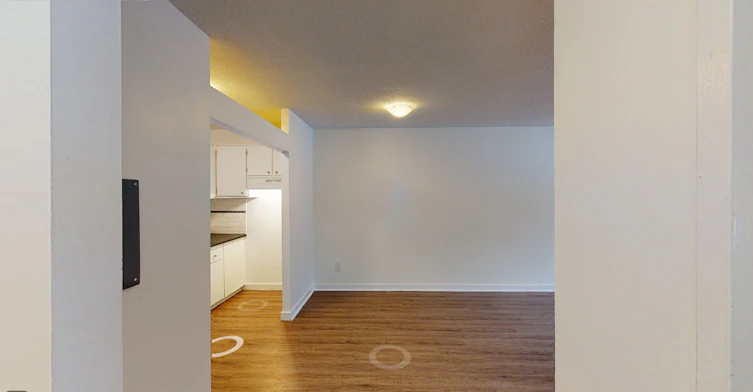 1 - 103-6325 Maurice Duplessis Boulevard, Montréal, QC, H1G 5X9 - 2