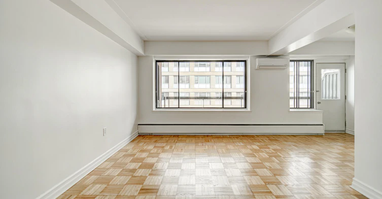 3500 De La Montagne Rue, Montréal, QC, H3G 2A6 - 5