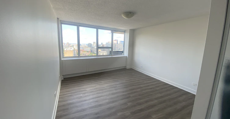 703-1550 Du Docteur Penfield Avenue, Montréal, QC, H3G 1B9 - 2