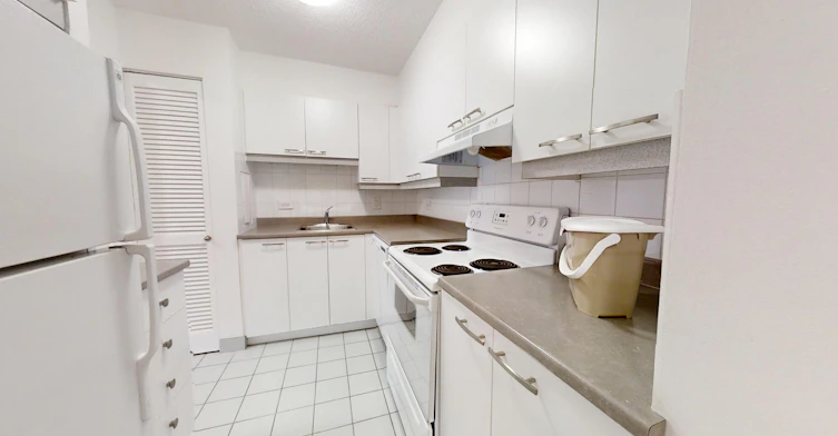 703-1550 Du Docteur Penfield Avenue, Montréal, QC, H3G 1B9 - 15