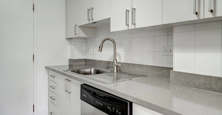 1260 Du Docteur Penfield Avenue, Montréal, QC, H3G 1B6 - 5