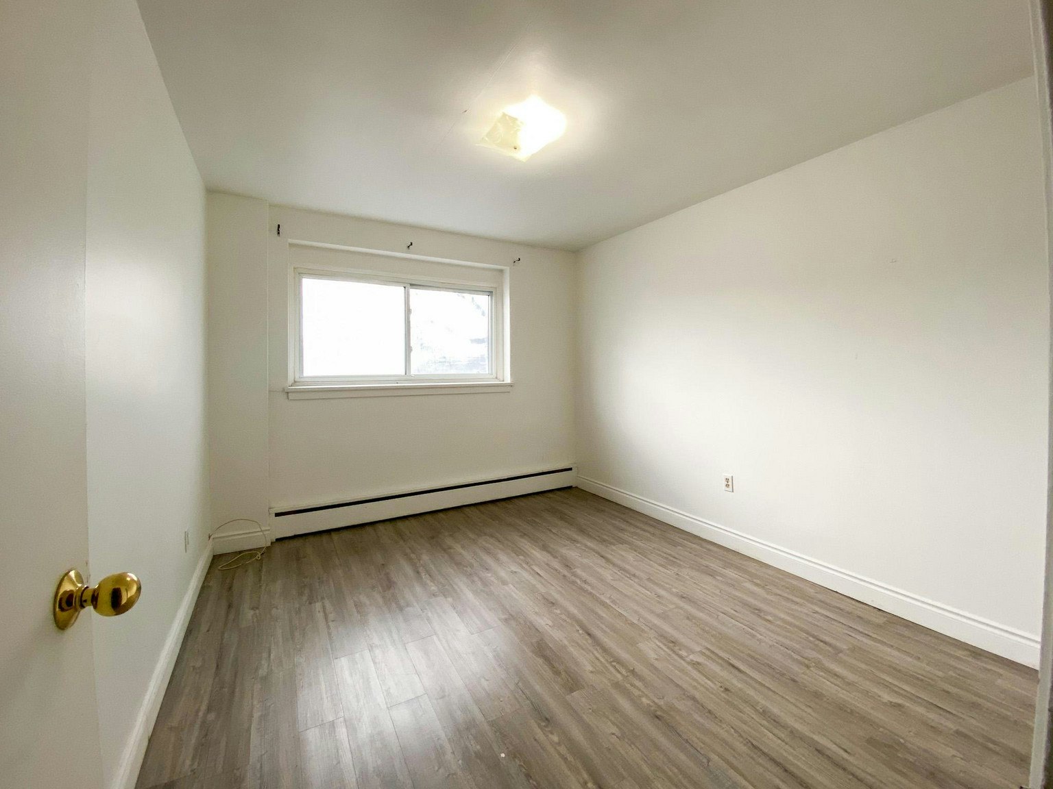 106-2448 Carling Avenue, Ottawa, ON, K2B 7H3 - 2