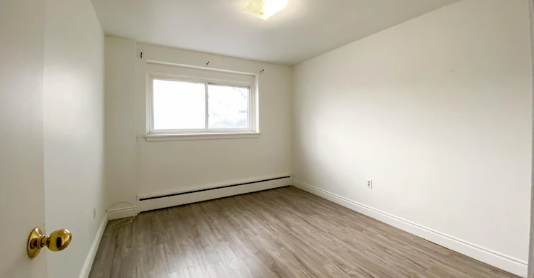 106-2448 Carling Avenue, Ottawa, ON, K2B 7H3 - 2