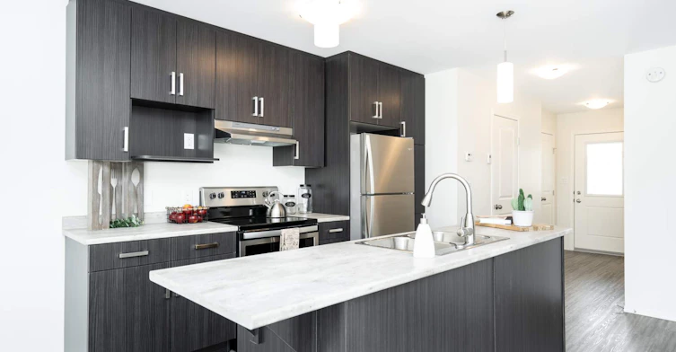 11-3813-3813 Main Street, West St Paul, MB, R4A 0C4 - 3