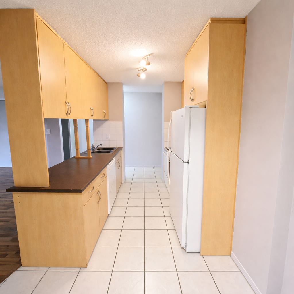 1907-10145 119 Street, Edmonton, AB, T5K 1Z2 - 4