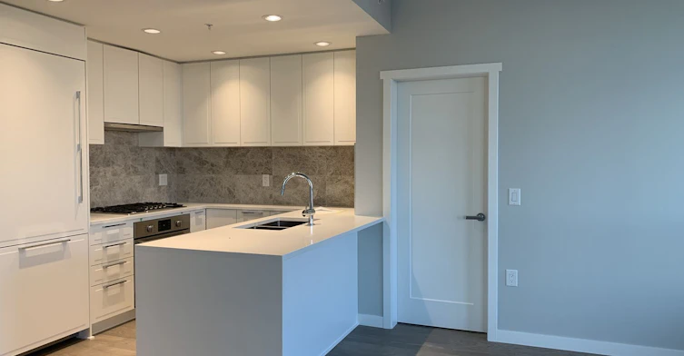 710-118 Carrie Cates Court, North Vancouver, BC, V7M 0G6 - 3