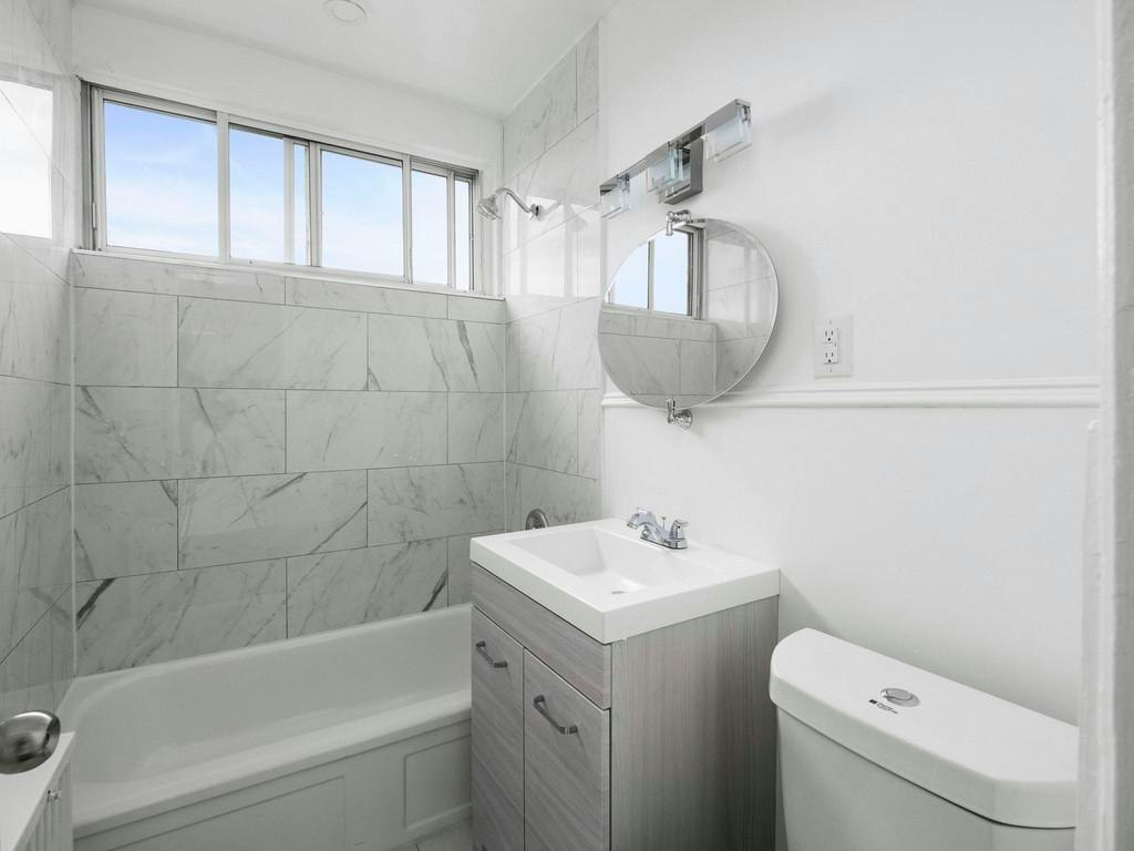 508 Dawes Road, Toronto, ON, M4B 2G3 - 3