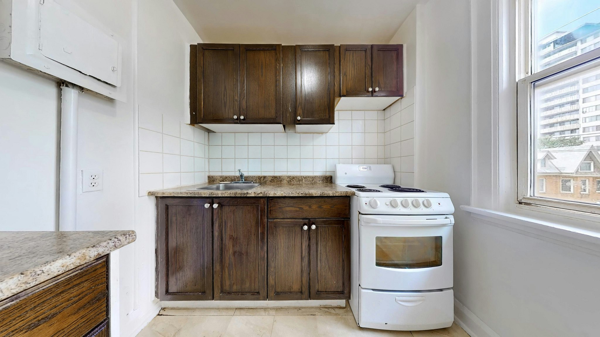 125 Bold Street, Hamilton, ON, L8P 1T9 - 2