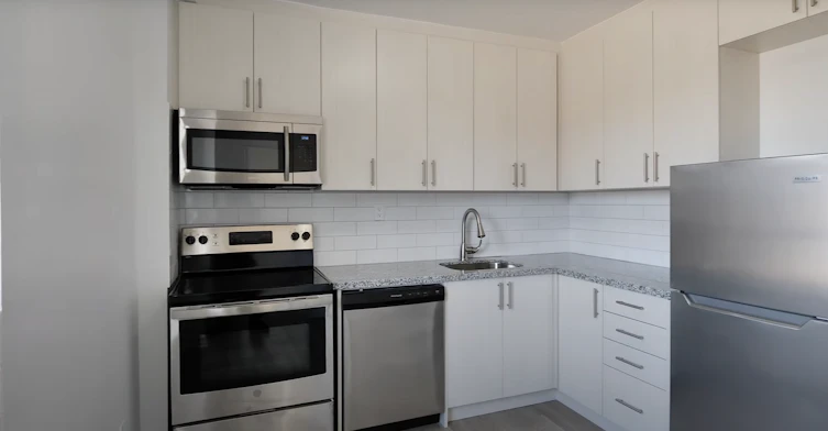 168 Grange Avenue, Toronto, ON, M5T 1E3 - 2