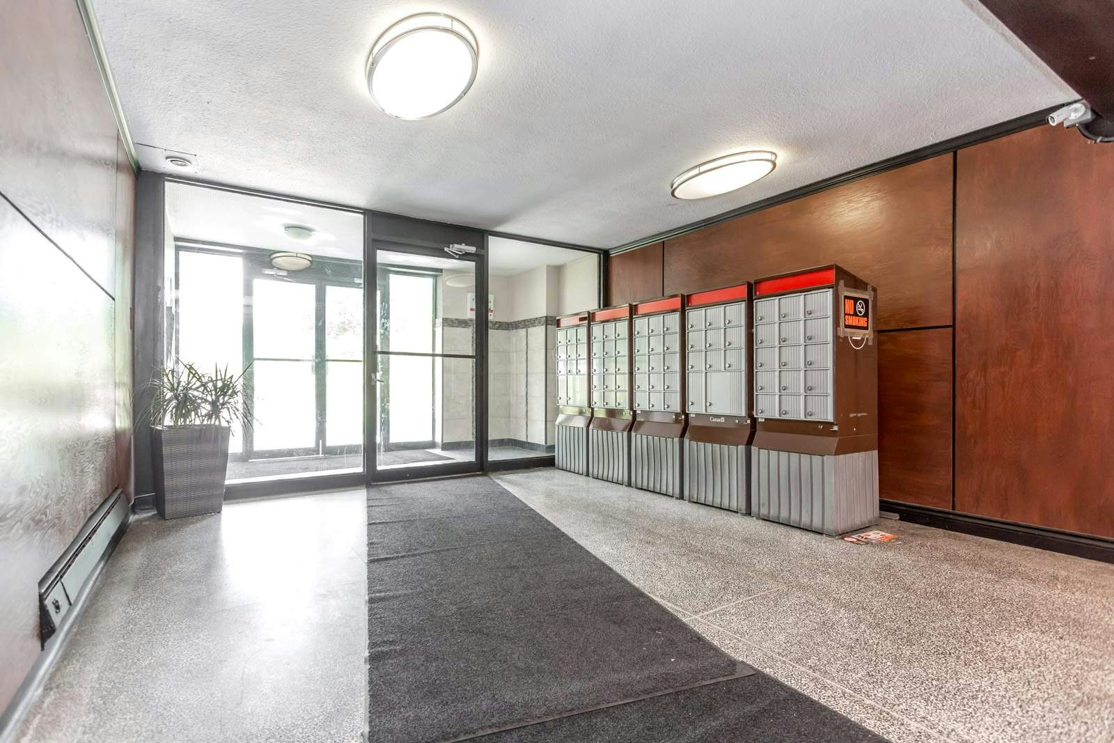 3250 Keele Street, Toronto, ON, M3M 3C5 - 9
