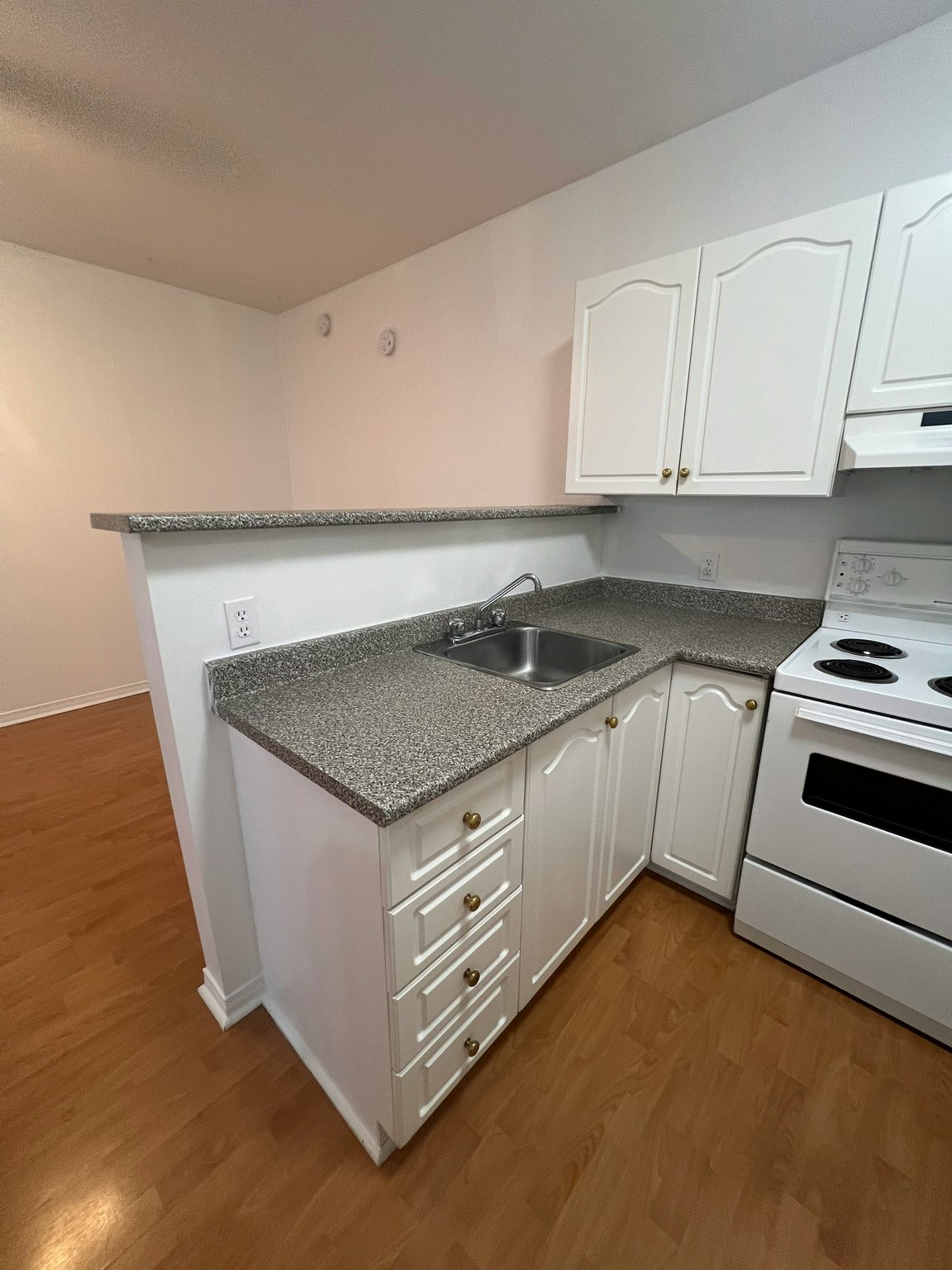 17-362 Friel Street, Ottawa, ON, K1N 7W6 - 5