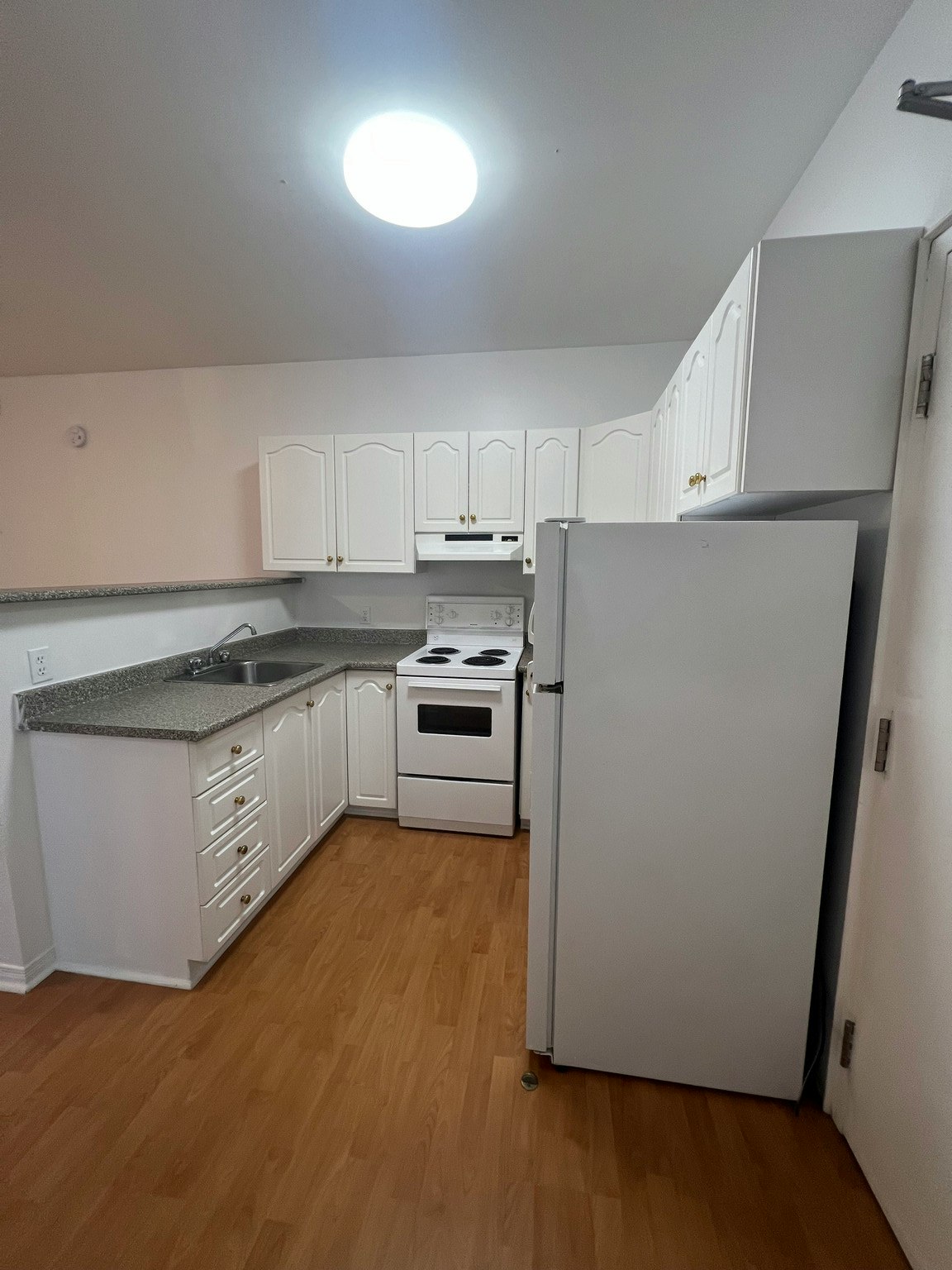 17-362 Friel Street, Ottawa, ON, K1N 7W6 - 3