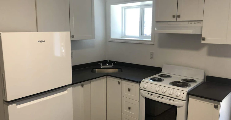 305-625 Borthwick Avenue, Ottawa, ON, K1K 2L8 - 5