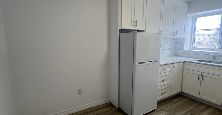 307-630 Cummings Avenue, Ottawa, ON, K1K 2K6 - 9