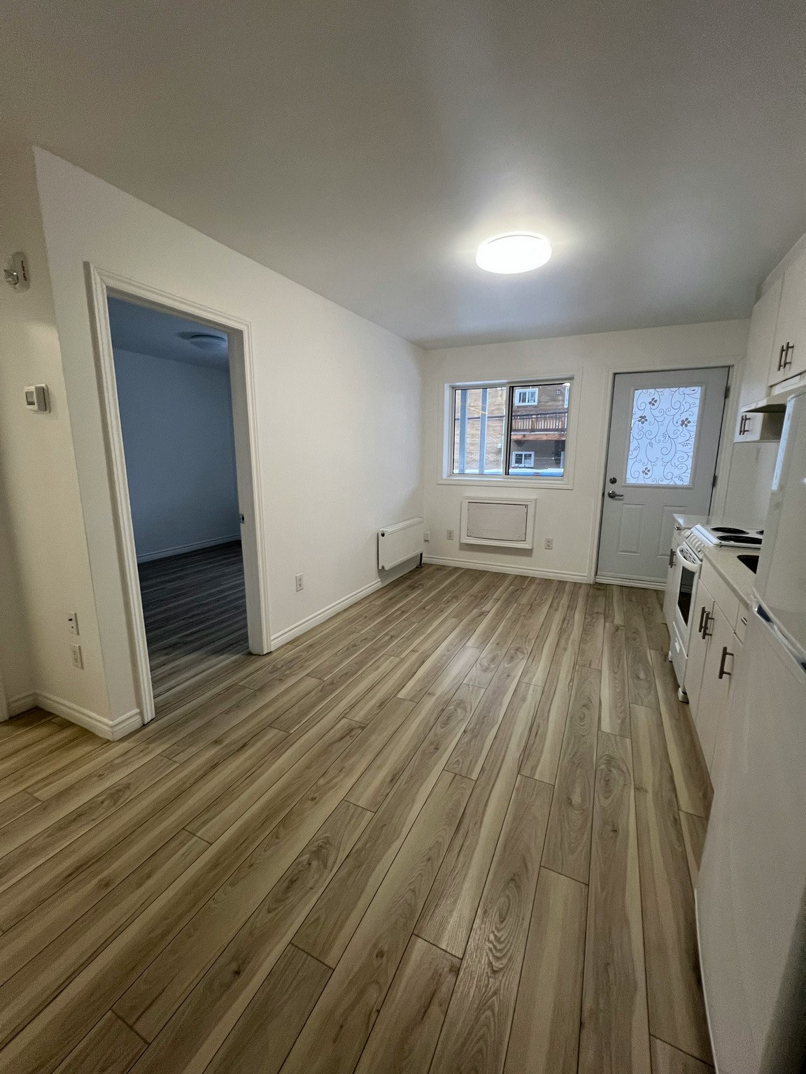 306-630 Cummings Avenue, Ottawa, ON, K1K 2L8 - 2