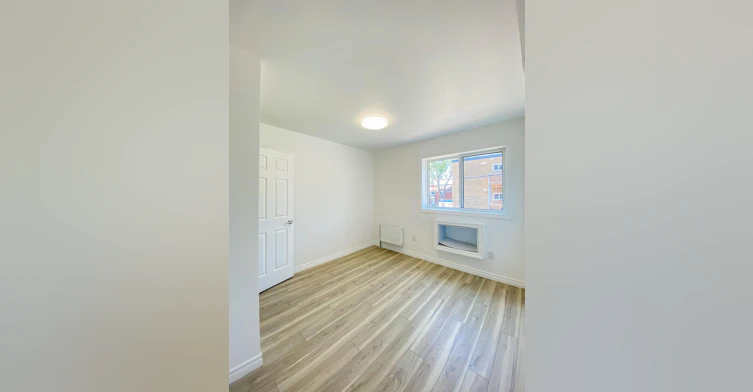 306-630 Cummings Avenue, Ottawa, ON, K1K 2L8 - 17