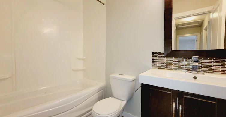 1748 Lakewood Road South NW, Edmonton, AB, T6K 3B6 - 7