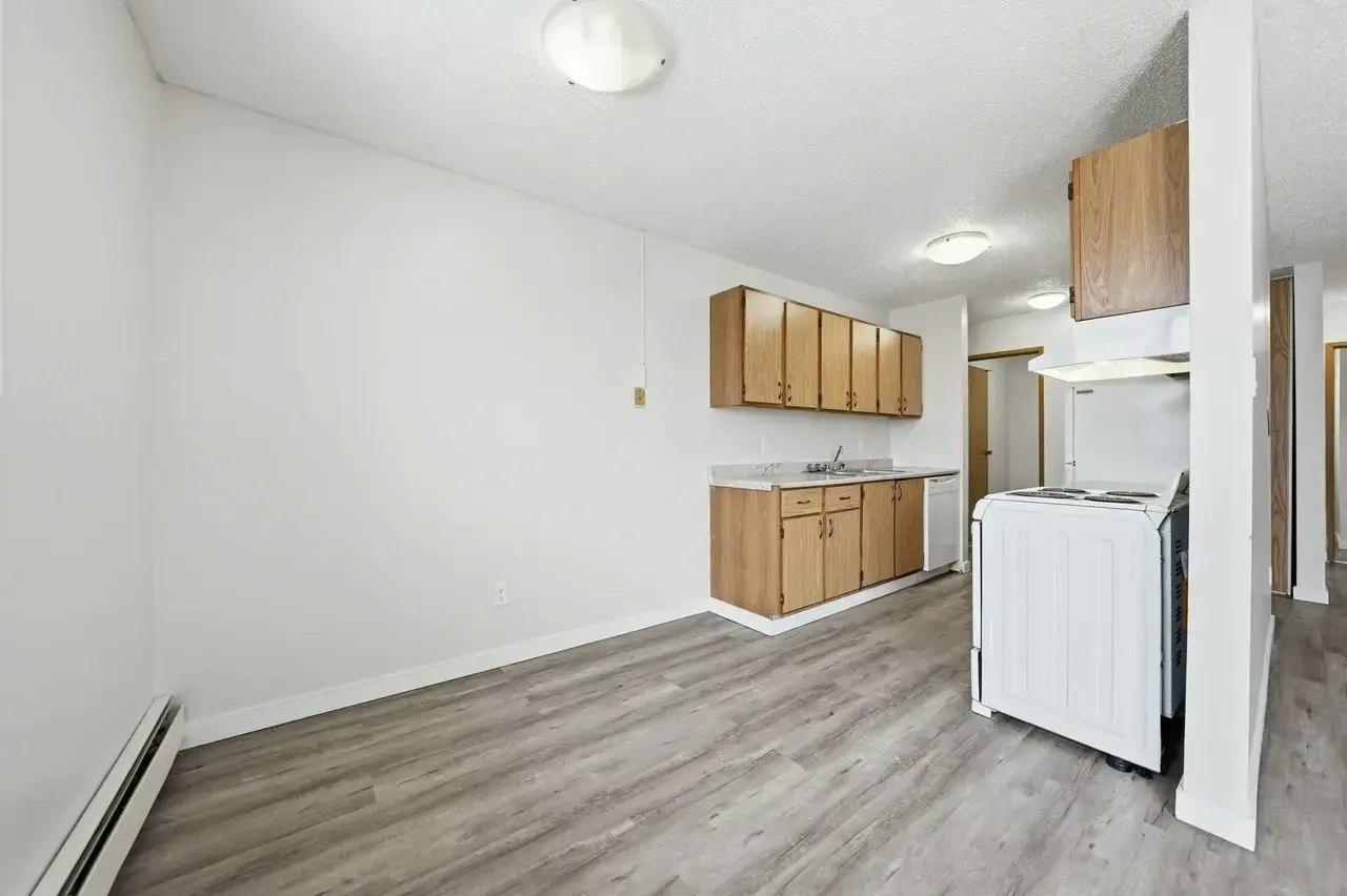 202-843 15th Avenue East, Prince Albert, SK, S6V 7S1 - 9