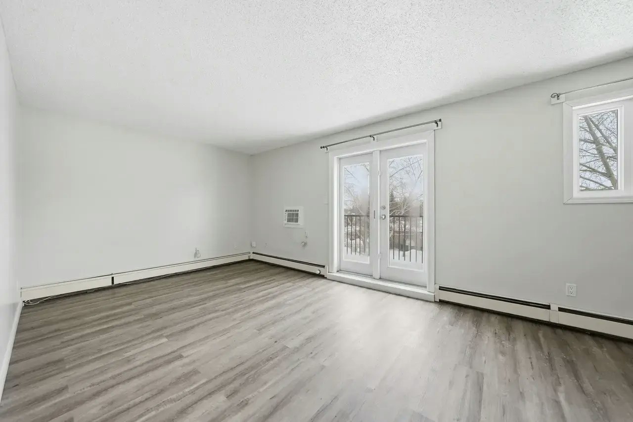 202-843 15th Avenue East, Prince Albert, SK, S6V 7S1 - 5
