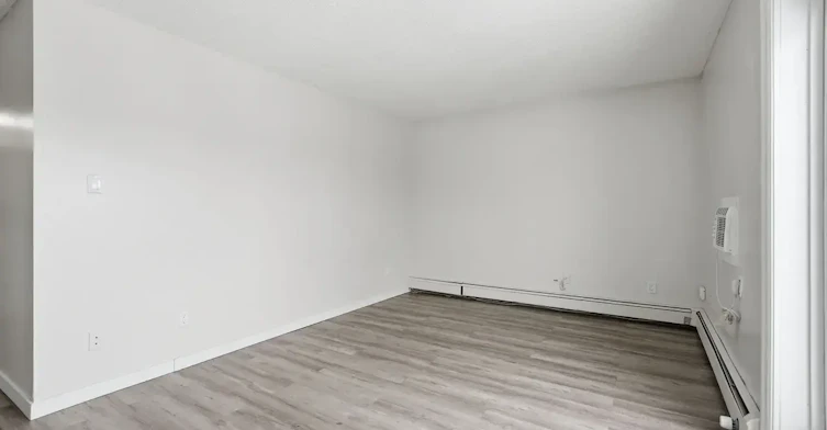 202-843 15th Avenue East, Prince Albert, SK, S6V 7S1 - 9