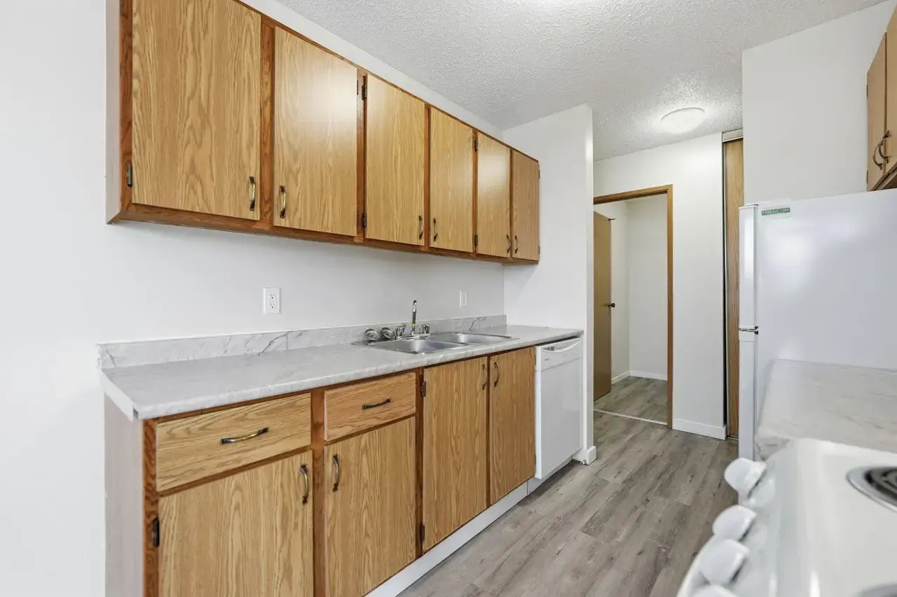 202-843 15th Avenue East, Prince Albert, SK, S6V 7S1 - 7
