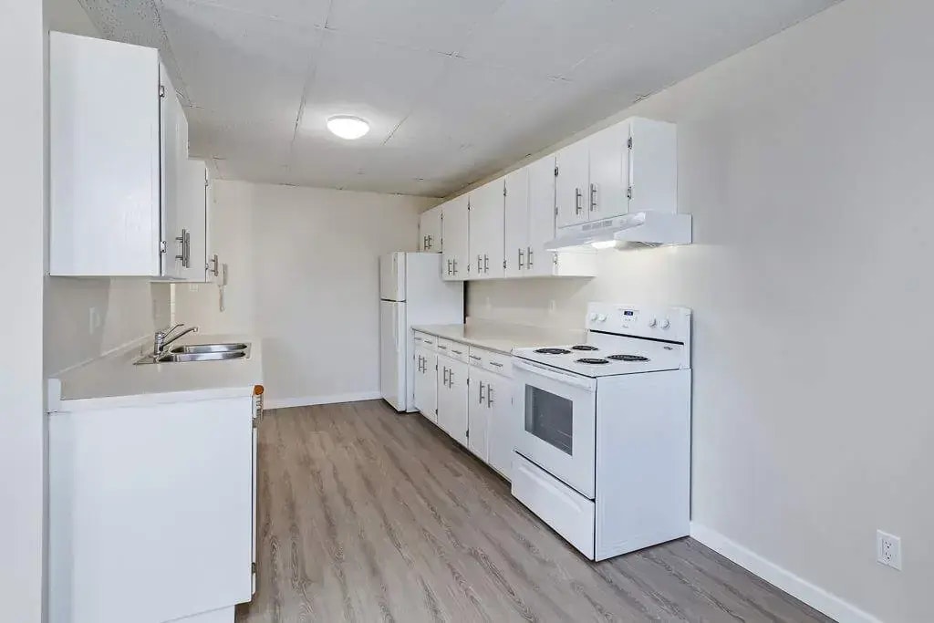 104-154 8th Street East, Prince Albert, SK, S6V 0V7 - 4